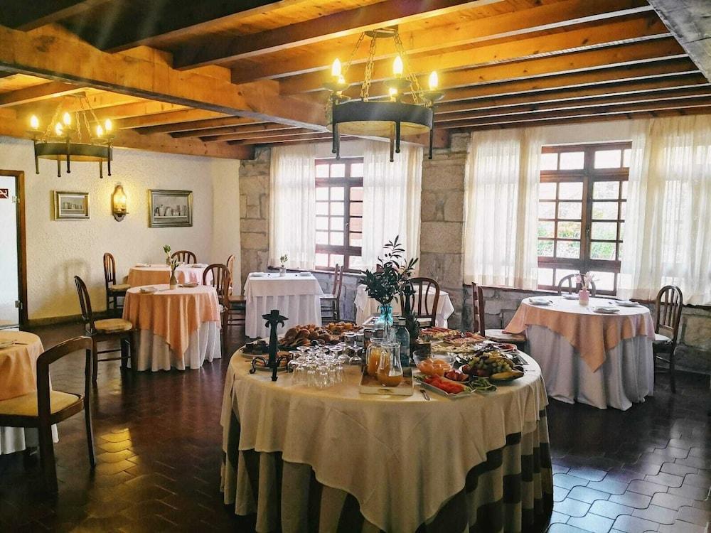 Pazo Revel Hotel & Resort Понтеведра Экстерьер фото